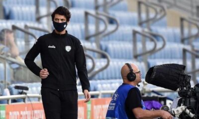 Sapir Berman es la primera árbitra trans en el fútbol masculino profesional.