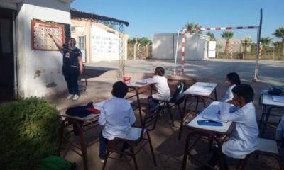 Sin respuesta: La escuela Pablo VI dicta clases en el patio.