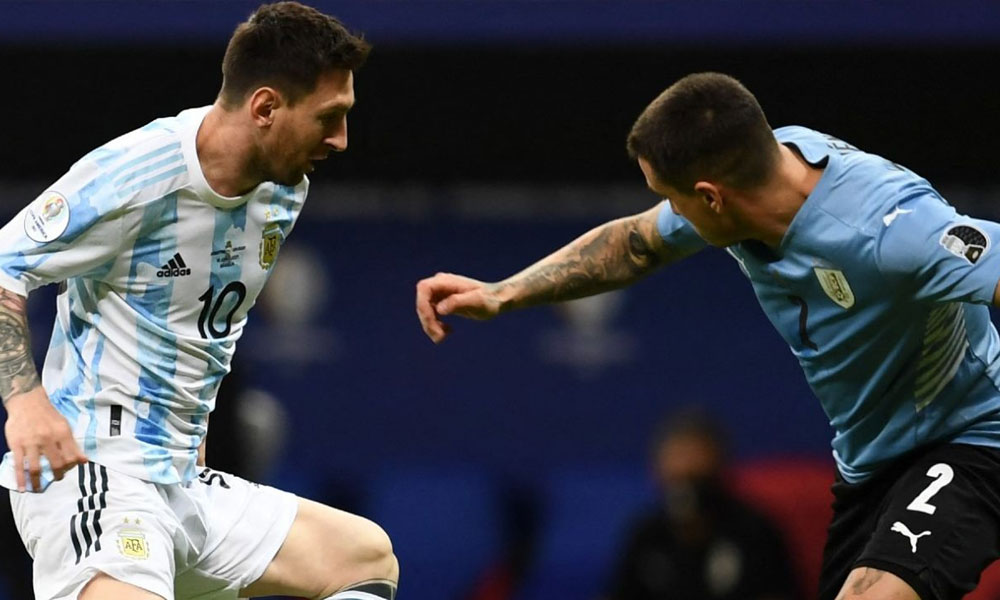 Copa América: Argentina logra su primer triunfo, 1 a 0 ante Uruguay.