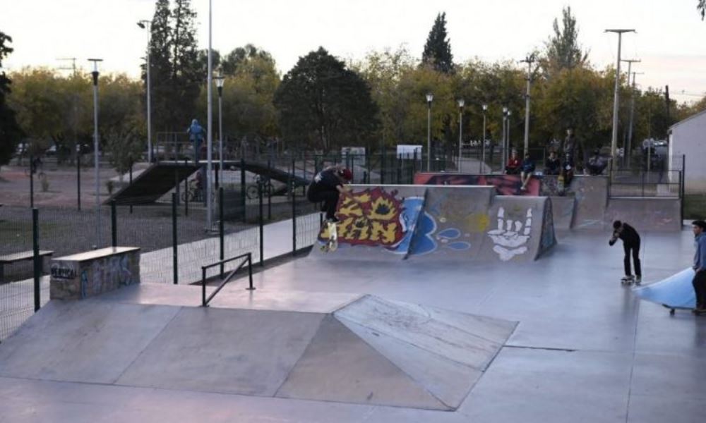 Pondrán cámara de seguridad en el Skate Park.