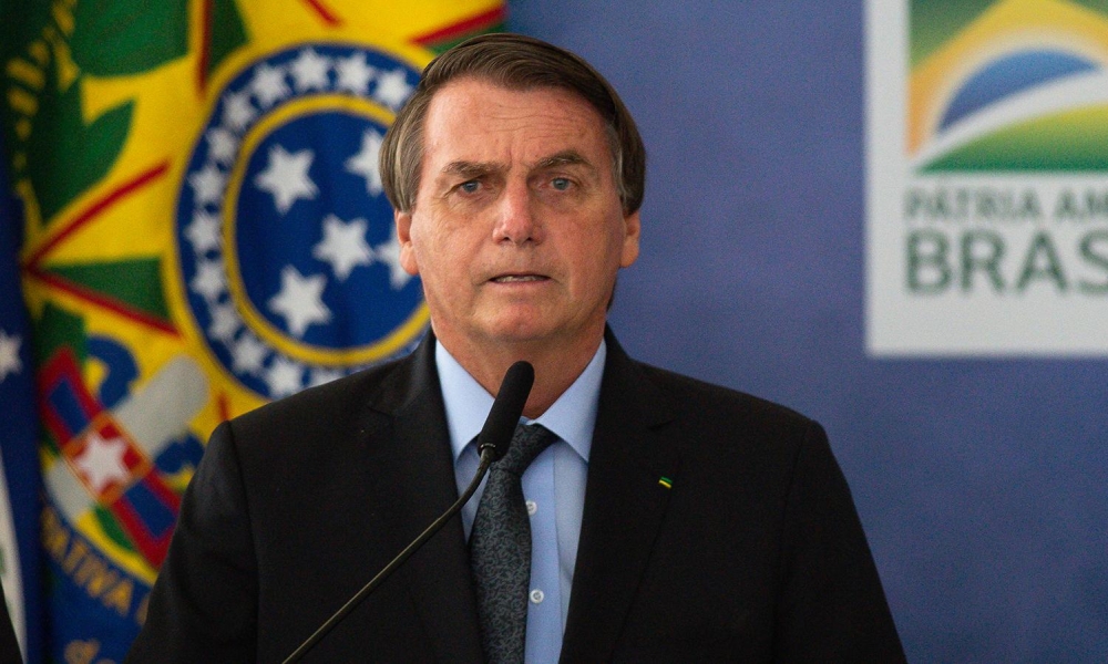 Brasil: Internaron a Jair Bolsonaro por una crisis de hipo y dolores abdominales.