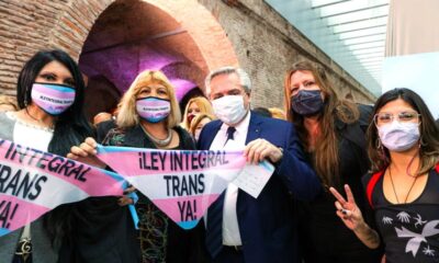 Alberto Fernández promulgó la ley laboral travestis – trans: «La mejor Argentina es la que da derechos».