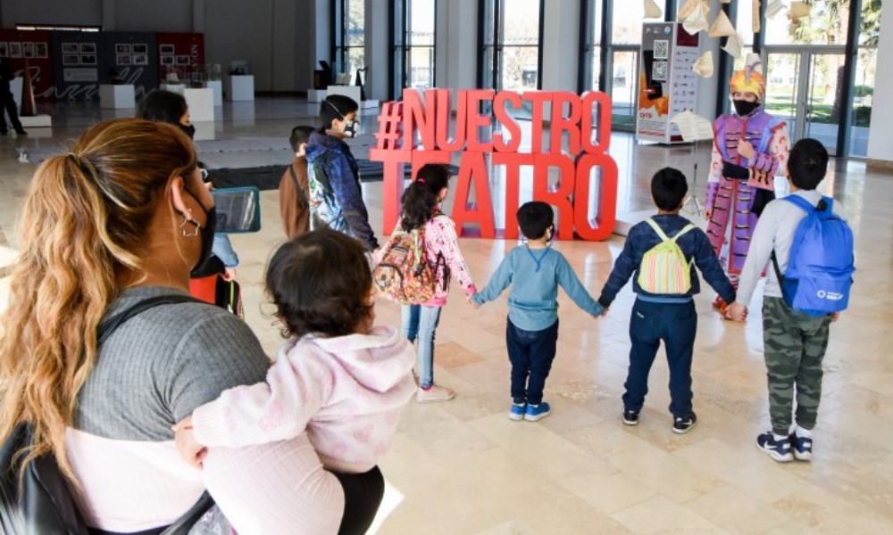 Una visita mágica al Teatro del Bicentenario y al Museo Franklin Rawson.