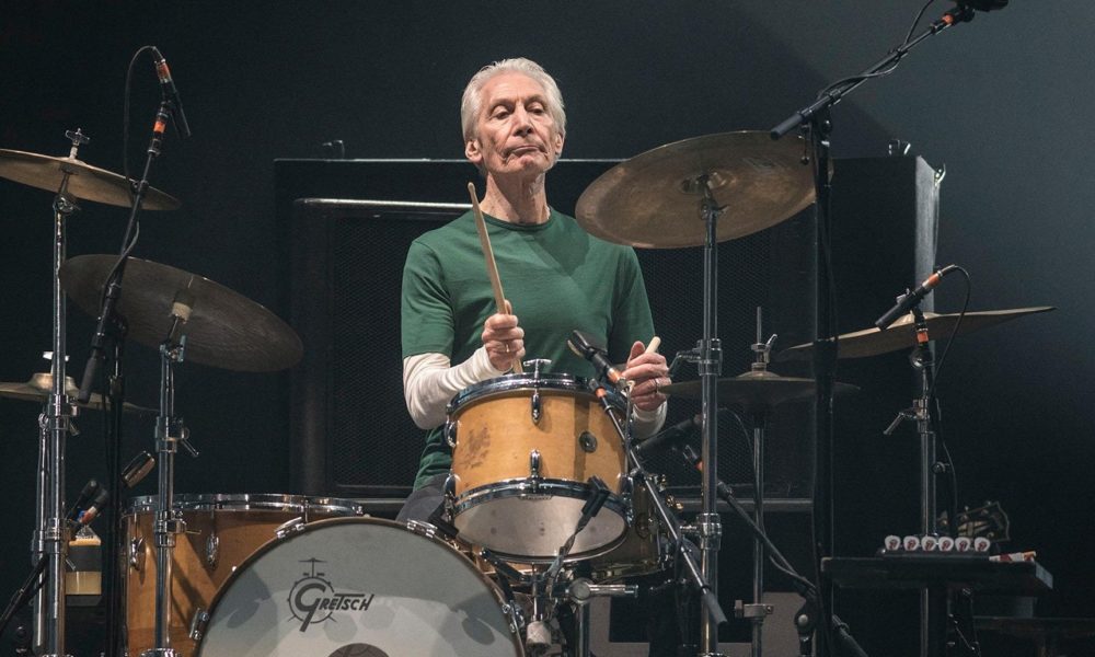 El rock de luto: Murió Charlie Watts, baterista de Rolling Stones.