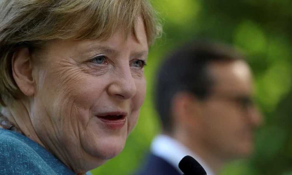 Merkel: «todos deberíamos ser feministas”.