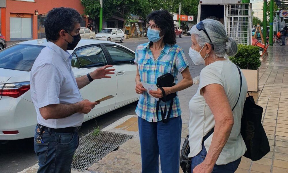 Campaña electoral: Arancibia y Ocampo caminaron las calles de Pocito.