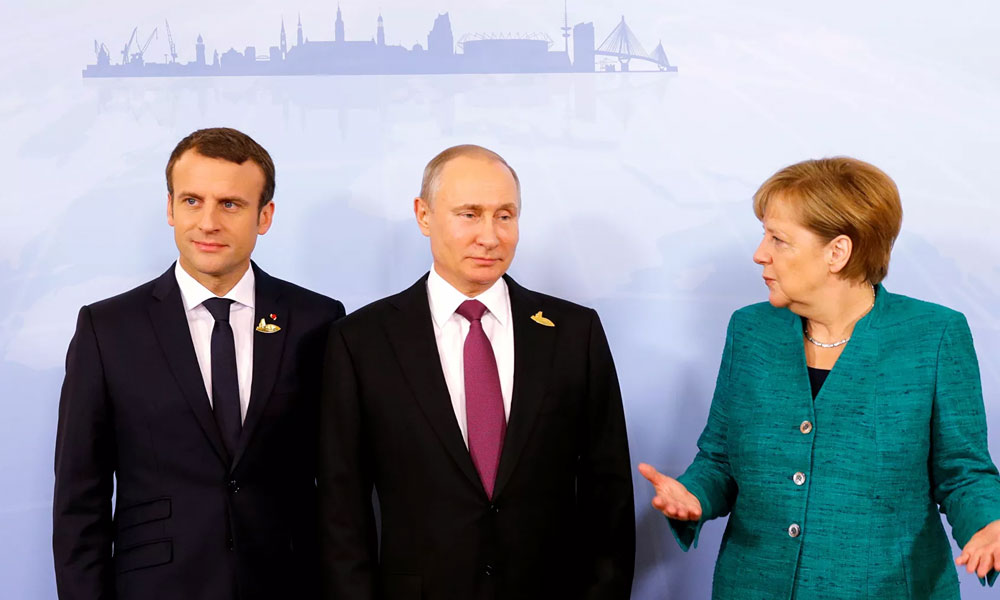 Conflicto en Ucrania: Putin, Macron y Merkel abordan la falta de avance en la solución.