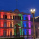 La Casa Rosada se iluminó con los colores del orgullo LGBTI+