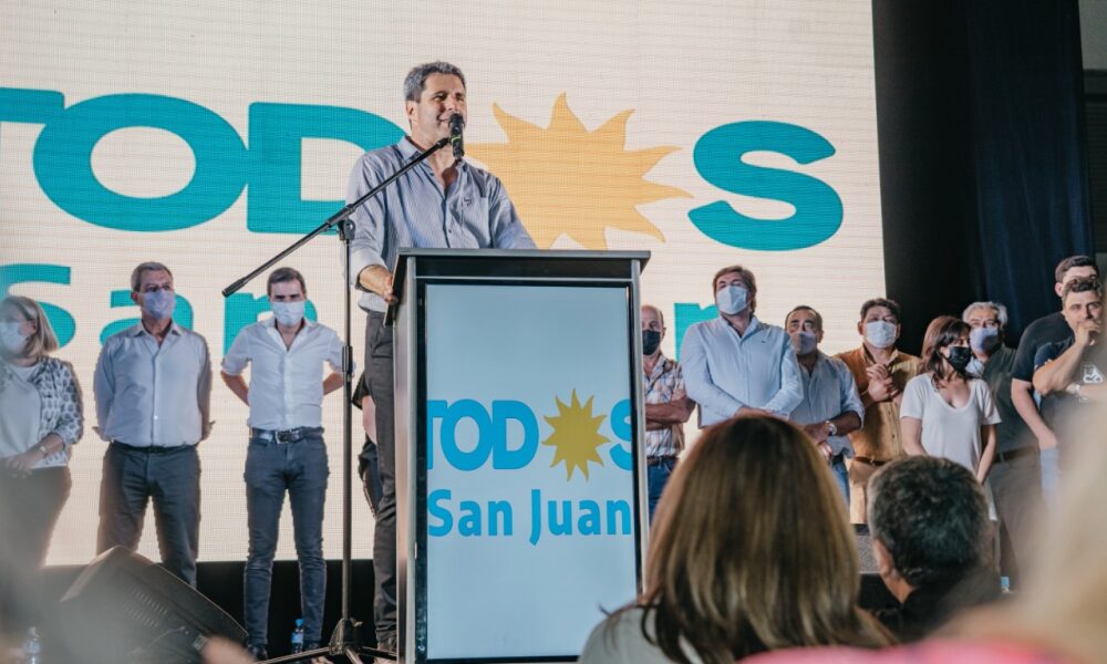 FdT: campaña electoral centrada en el Día de la Juventud Bloquista. Homenaje a Javier Caselles.