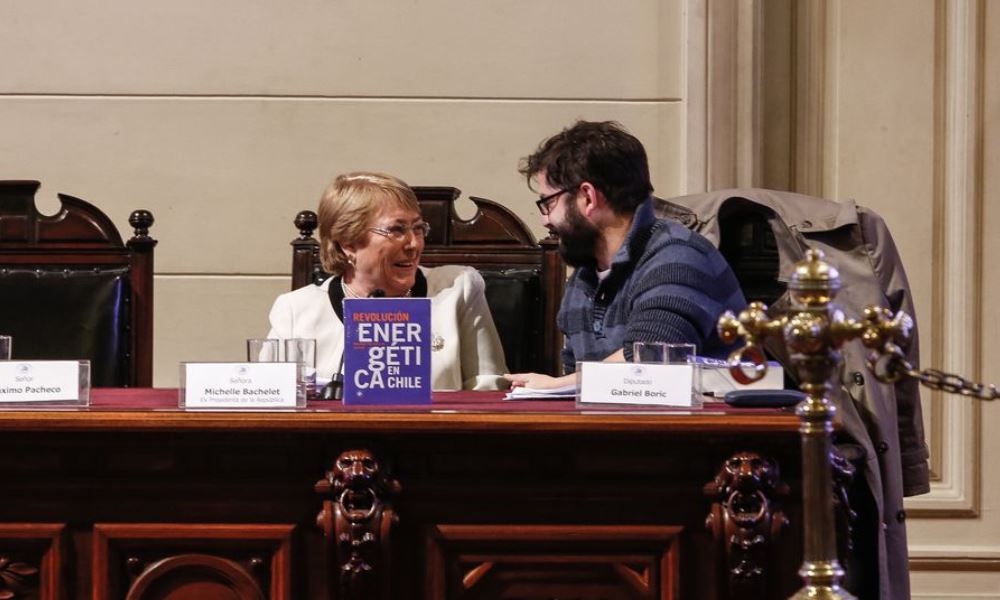 Bachelete aseguró que votará por Boric el próximo domingo.