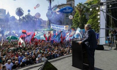 El Día de la Democracia se celebrará con un festejo popular en la Plaza de Mayo.