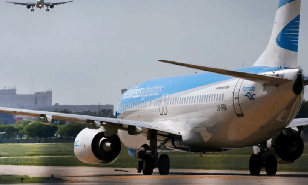 Paro de aeronáuticos: anunciaron medidas de fuerza para este viernes