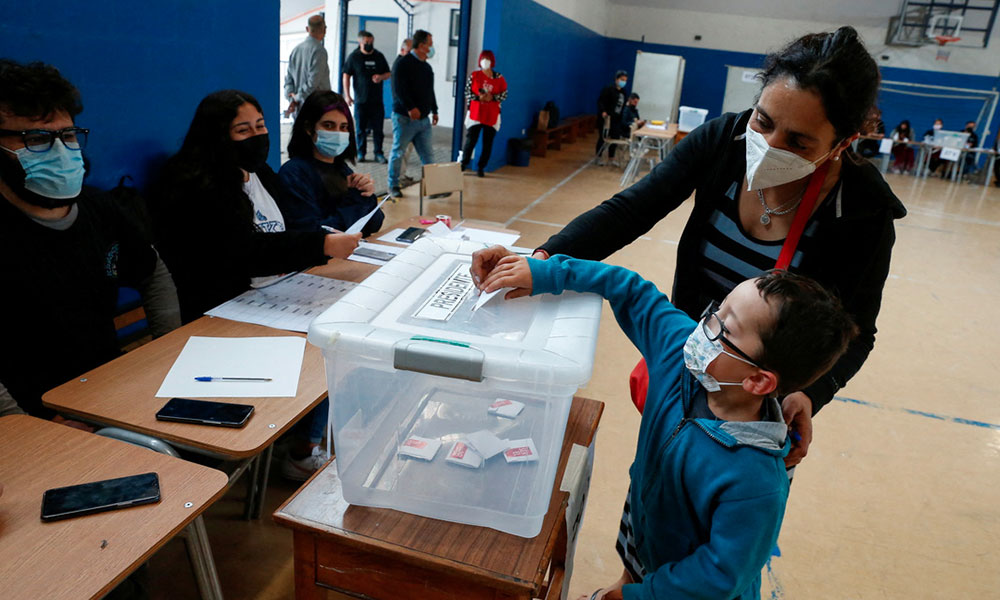 Chile: entre Boric y Kast se decide hoy el futuro político del país.