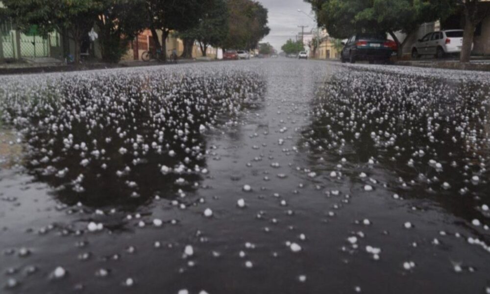 Rige alerta meteorológica por lluvias y granizo para todo San Juan.