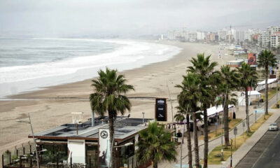 Chile: tren de olas del tsunami producido por el volcán Tonga.