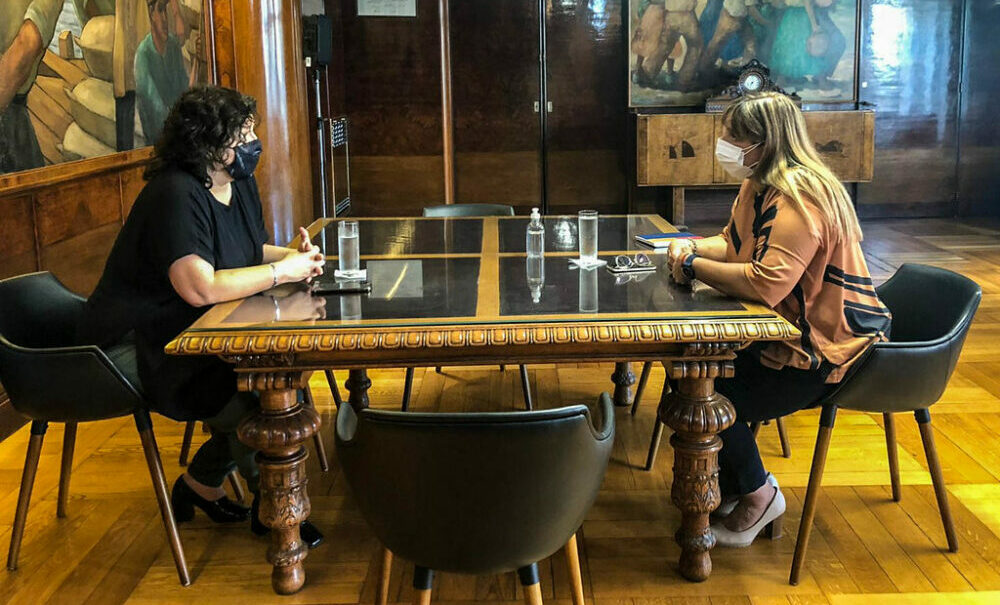 La ministra de Salud Alejandra Venerado se reunió con su Carla Vizzotti.