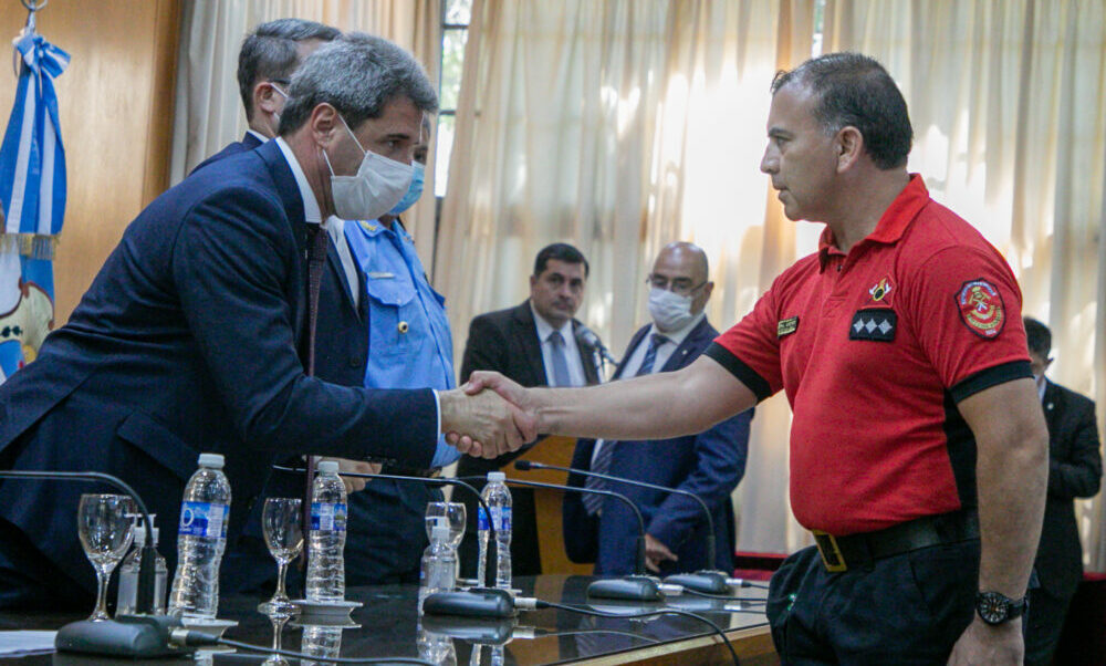 Uñac destacó la tarea de la delegación que prestó asistencia en Corrientes: «San Juan está orgullosa de ustedes».