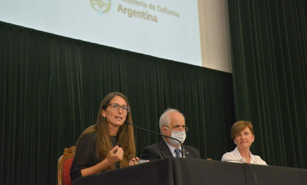 Día Internacional de la Mujer Trabajadora: Jorge Taiana y Gómez Alcorta presentaron el Plan Integral de Género para las Fuerzas Armadas.