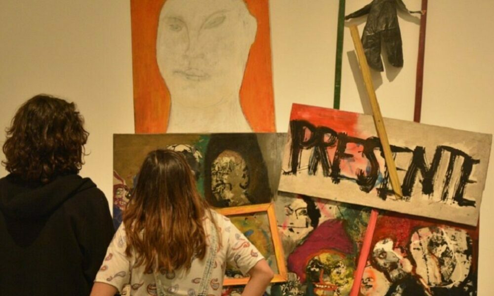 Entreveros: Un seminario para reflexionar sobre arte, infancias y educación.