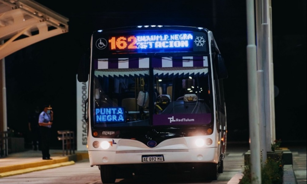 El transporte público contará con combustible el fin de semana.