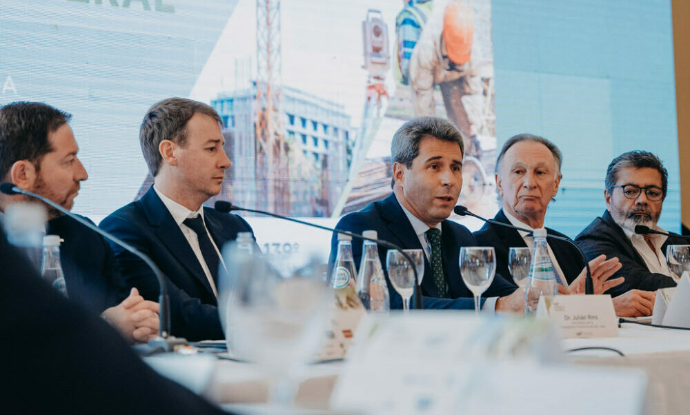 Sergio Uñac participó en el 139° Consejo Federal de la Cámara Argentina de la Construcción.￼