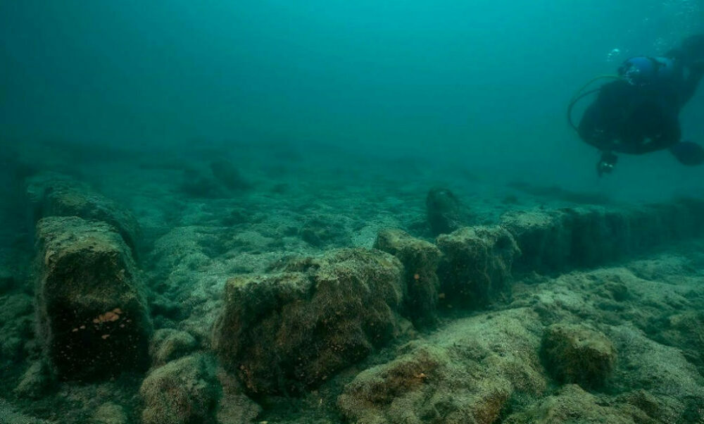 Finaliza la exploración de una antigua ciudad maya sumergida en un lago de Guatemala.