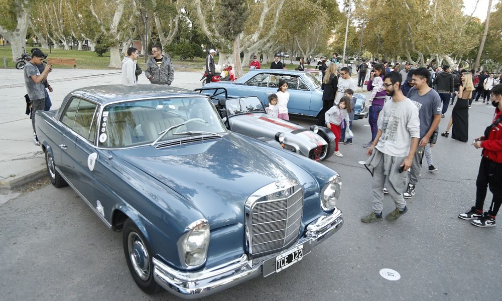 El mejor show de autos antiguos llegó a San Juan.￼