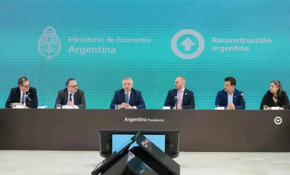 El Gobierno facilita un mayor acceso a divisas para petroleras que inviertan e incrementen la producción de crudo y gas.