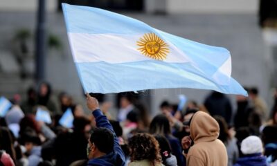 Fernández encabezó el acto del Día de la Bandera en el CCK.