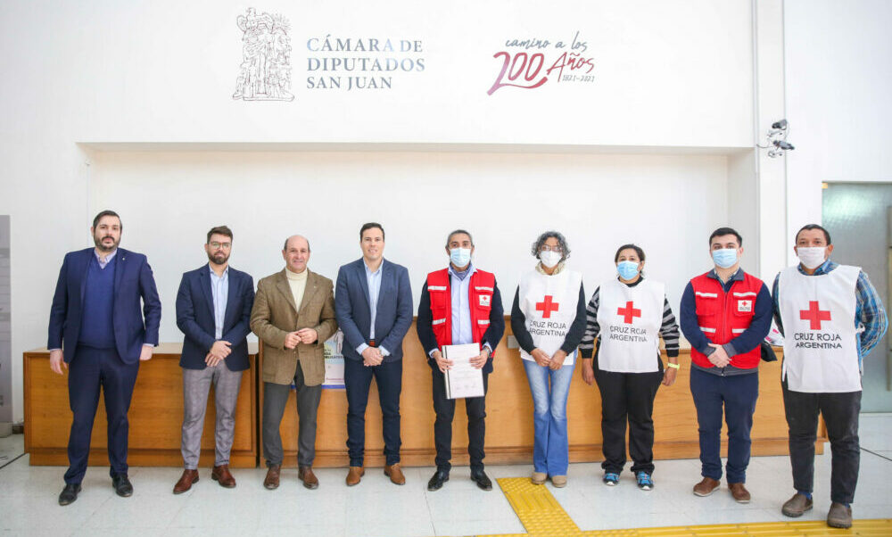 Cruz Roja San Juan: otorgaron resolución de interés por sus actividades de capacitación.