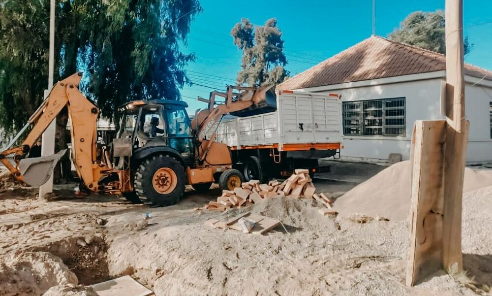 Obras Menores ejecutó el mantenimiento de 200 escuelas durante el receso escolar.