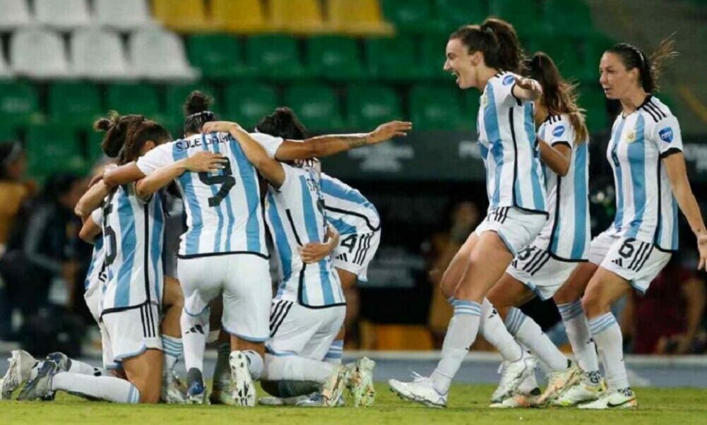 La Selección Argentina clasificó al Mundial femenino de fútbol. - Ahora San Juan