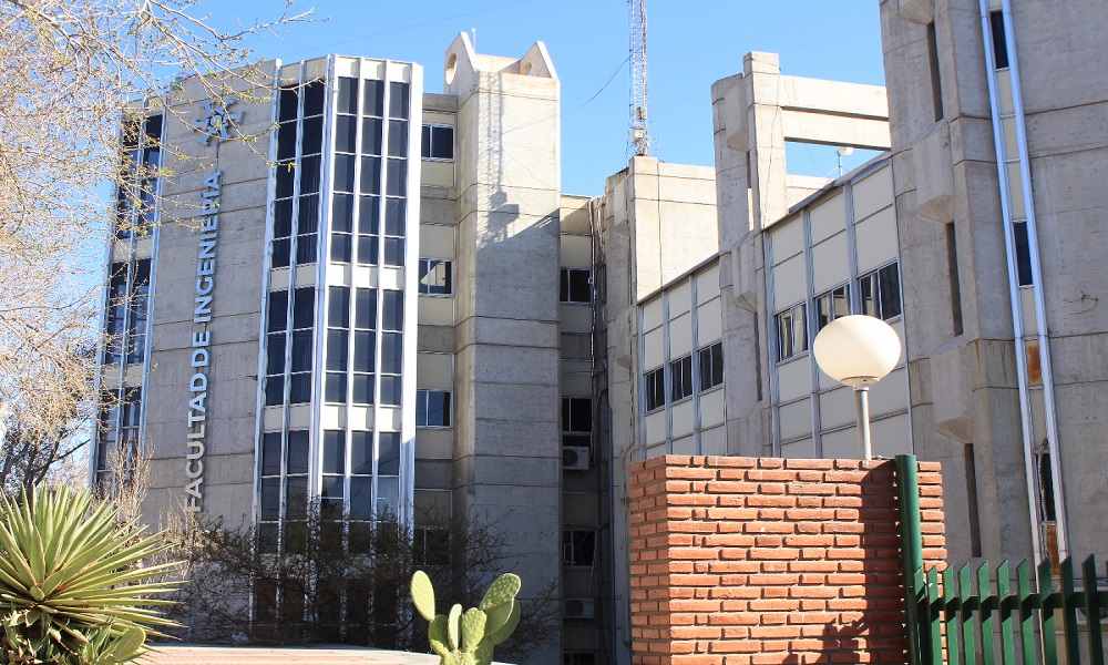 Ingeniería celebró 83 años de aportes científicos al medio social.