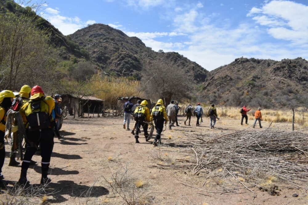 El fuego en Valle Fértil se encuentra contenido.