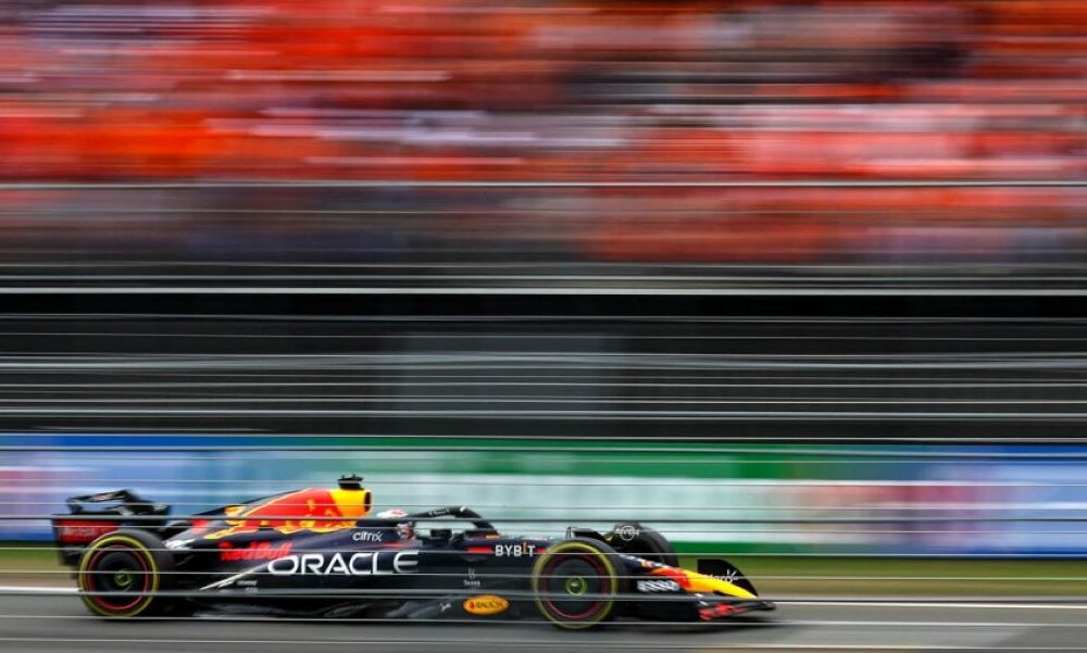 Verstappen ganó en el Gran Premio de Países Bajos y saca más de 100 puntos de ventaja.