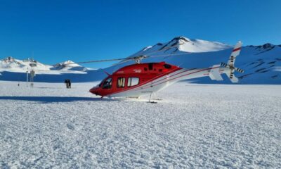 El helicóptero de la provincia presta servicios para realizar medición de nieve en la Cordillera.