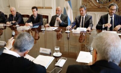 El Gabinete está reunido en Casa de Gobierno.