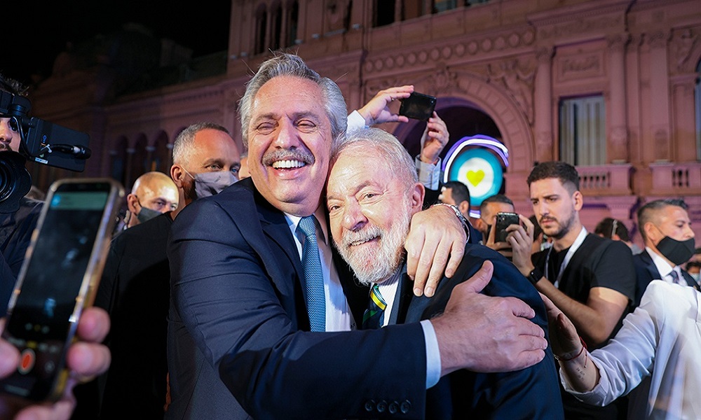 Tras el triunfo de Lula, el Presidente viajó a Brasil para felicitarlo.