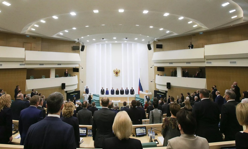 El Senado ruso aprueba la adhesión de Jersón, Zaporozhie, Donetsk y Lugansk.