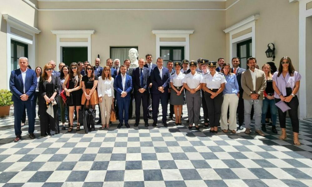 Exitosa jornada de debate sobre servicios penitenciarios en la Casa de San Juan en Buenos Aires.