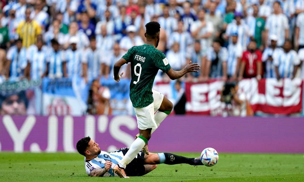 Argentina pierde 2-1 en el segundo tiempo.