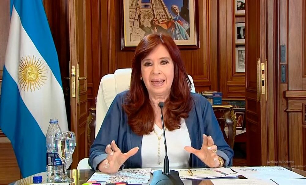 Cristina Fernández: «Esto es un Estado paralelo y mafia judicial».