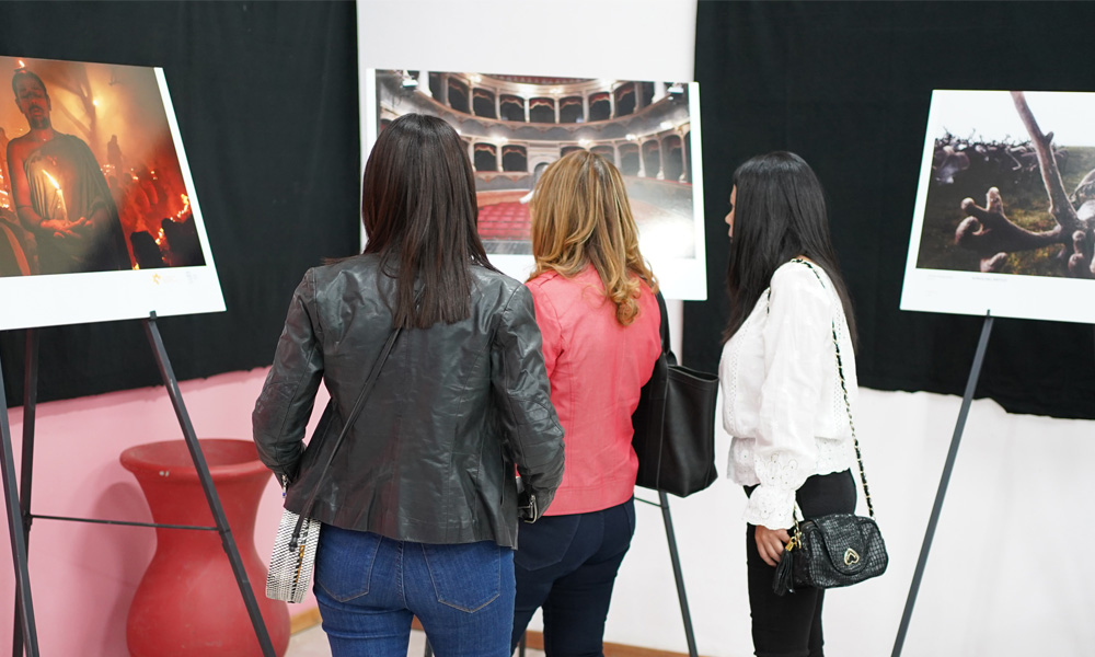 Ahora San Juan inauguró la Exposición de Fotoperiodismo Internacional en la Biblioteca Alfonsina Storni.