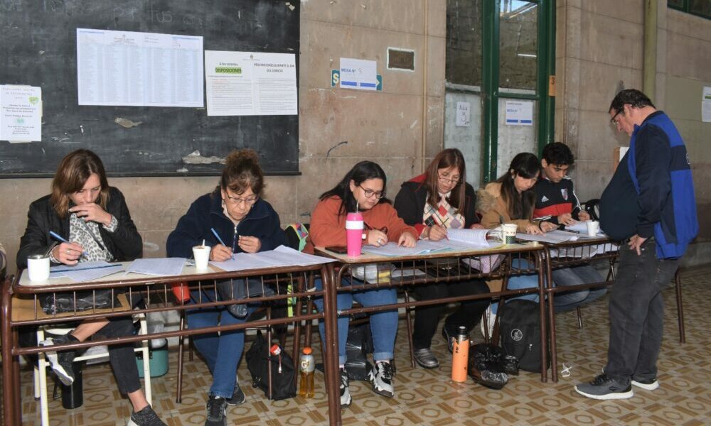 Elecciones en San Juan: Hasta el momento sólo votó un 12% del padrón.