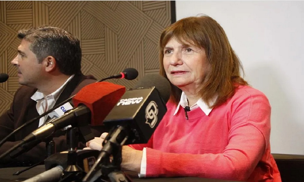 Bullrich en San Juan: habló de su modelo de gobierno y de su apoyo a Orrego.