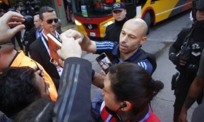 La Selección Argentina Sub-20 llegó a San Juan y tuvieron una calurosa bienvenida por parte de los hinchas.