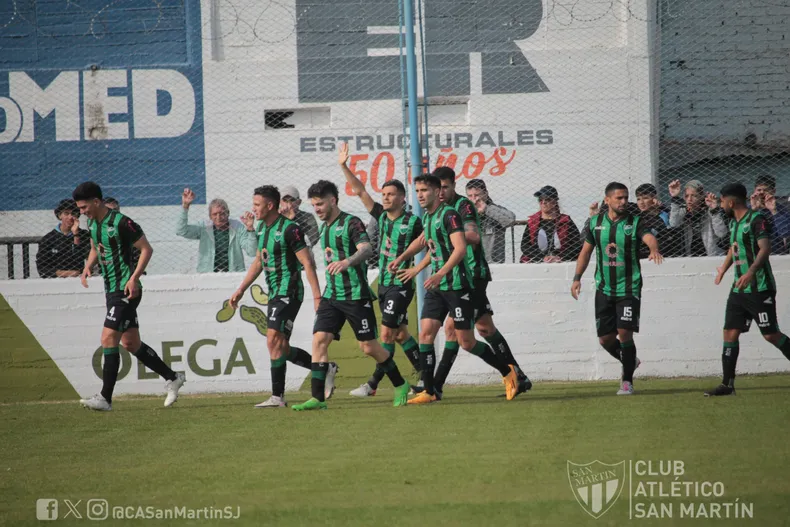 San Martín cayó 3-2 con Estudiantes de Río IV.