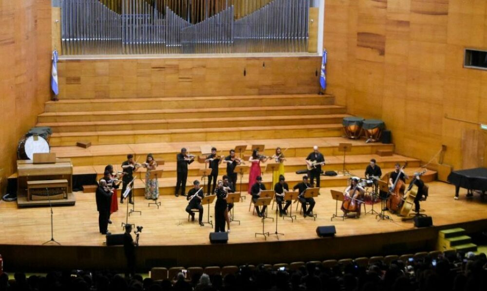 La Camerata traerá un concierto para volver a los ´80.