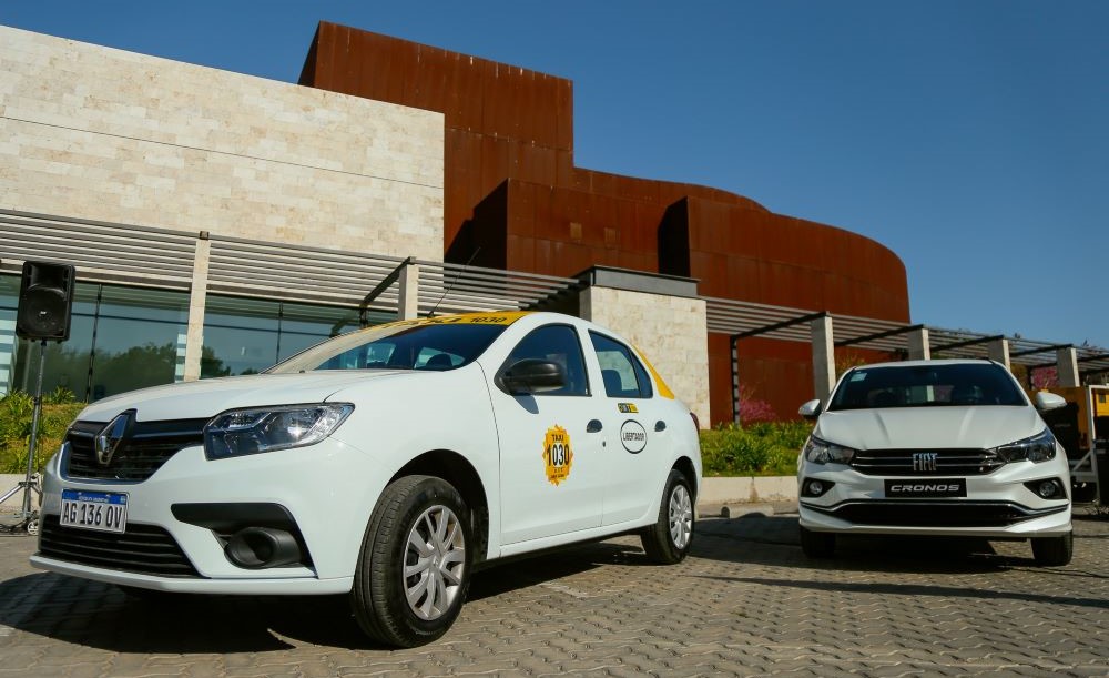 Remiseros y taxistas locales accedieron a la línea de financiamiento para la adquisición de nuevos vehículos.