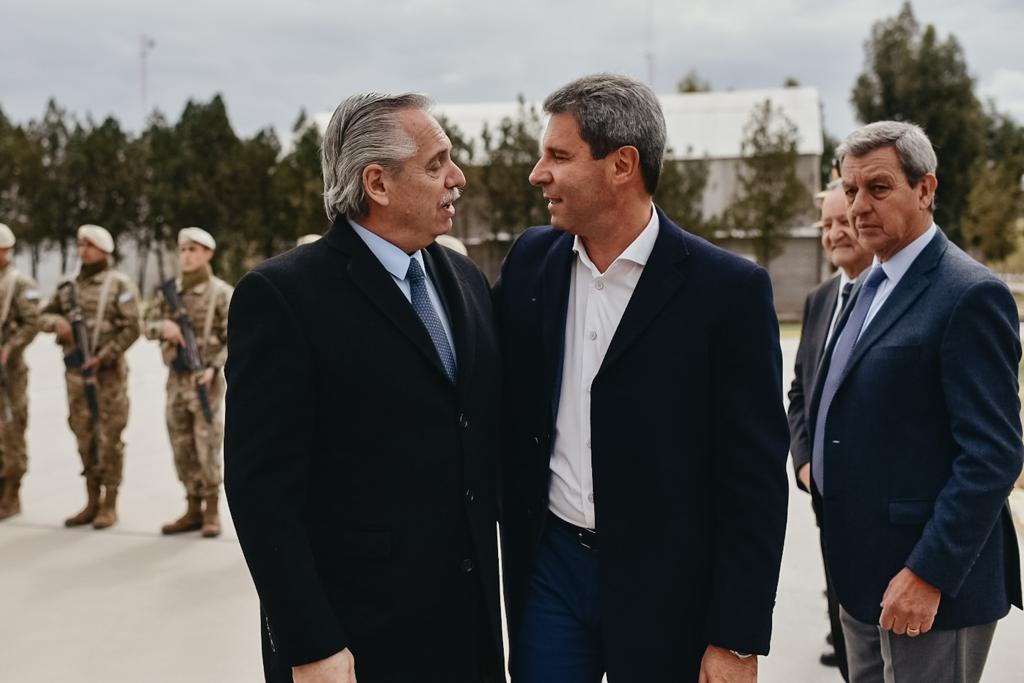 El presidente ya se encuentra en San Juan para la entrega de viviendas en Pocito.